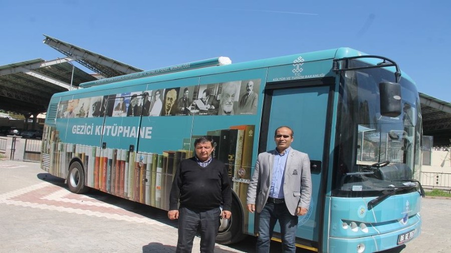 Kırıkkale İçin Yeni Gezici Kütüphane Aracı Hizmete Girdi