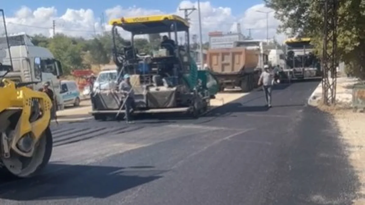 Kırıkkale’de Köy Yollarında Asfalt Seferberliği Sürüyor
