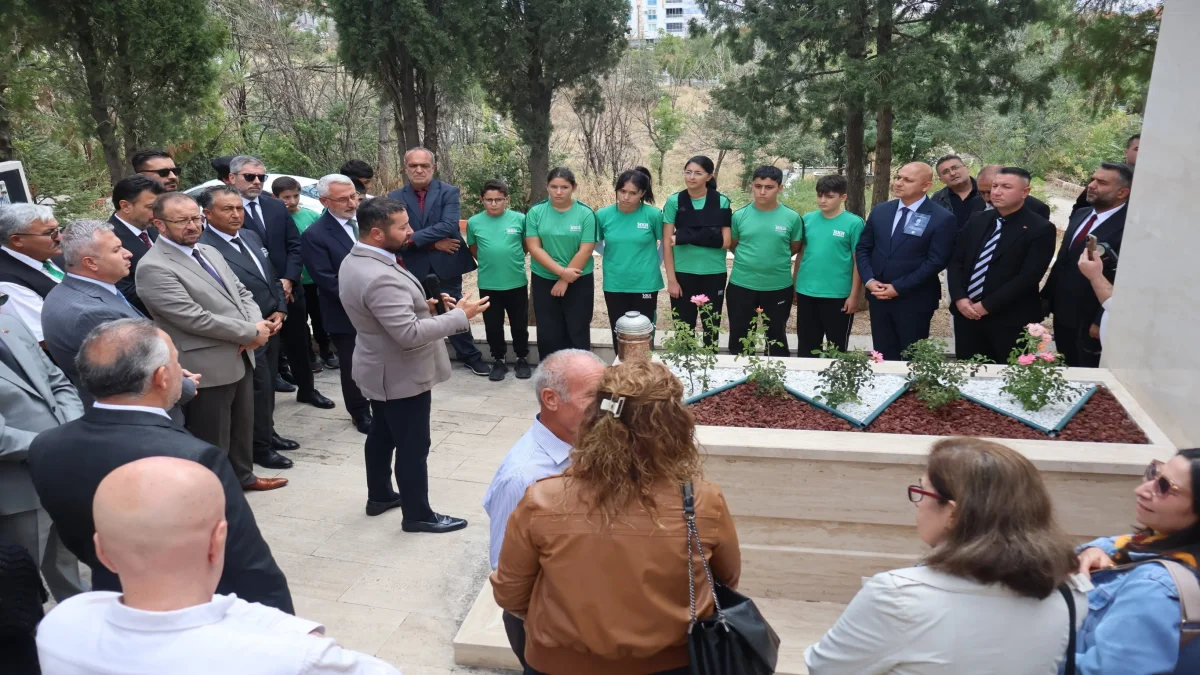 Hüseyin Kahya Hiçyılmaz, vefatının 90. yılında kabri başında anıldı