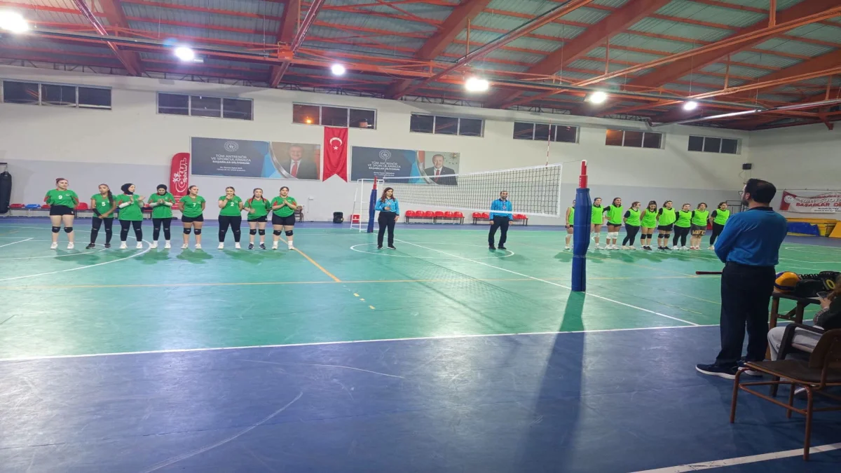 Kırıkkale’de yurtlar arası voleybol heyecanı başladı